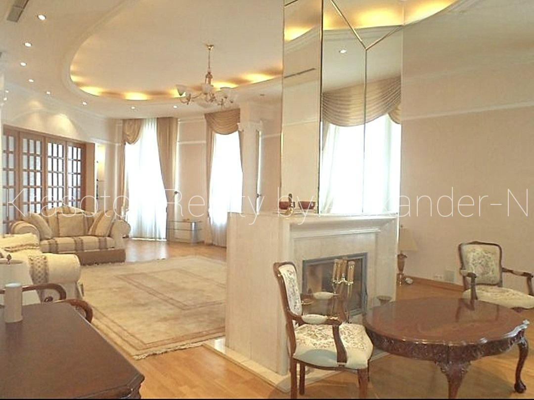 продажа многокомнатной квартиры номер A-173098 в Приморском районе, фото номер 33
